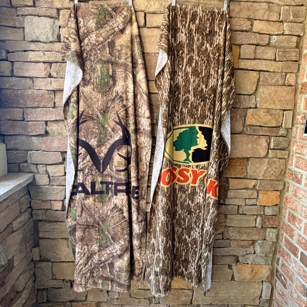 Set of 2 Realtree Mossy Oak Oversized Beach Towels Camouflage Outdoors Hunting